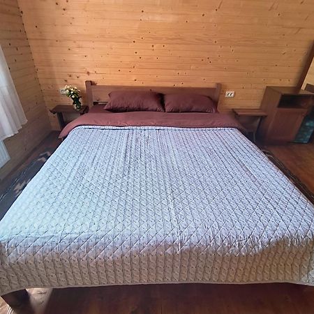 Na Hutori Hotel Tatariv Kültér fotó