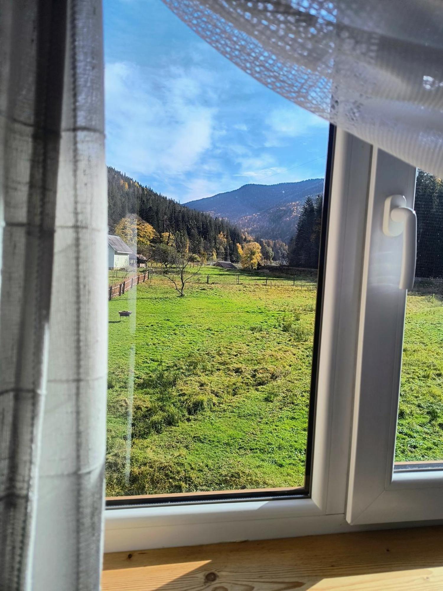 Na Hutori Hotel Tatariv Kültér fotó