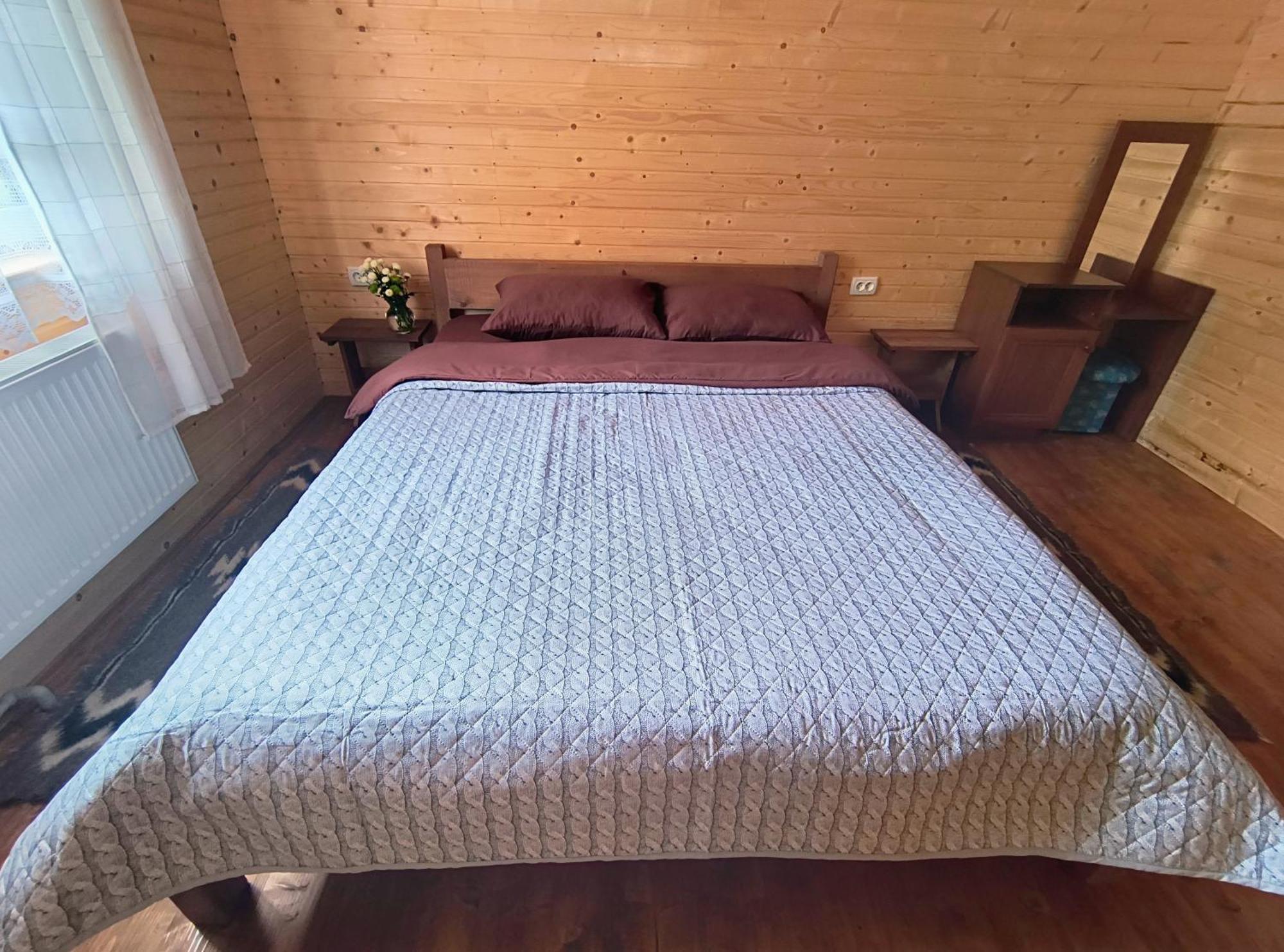Na Hutori Hotel Tatariv Kültér fotó