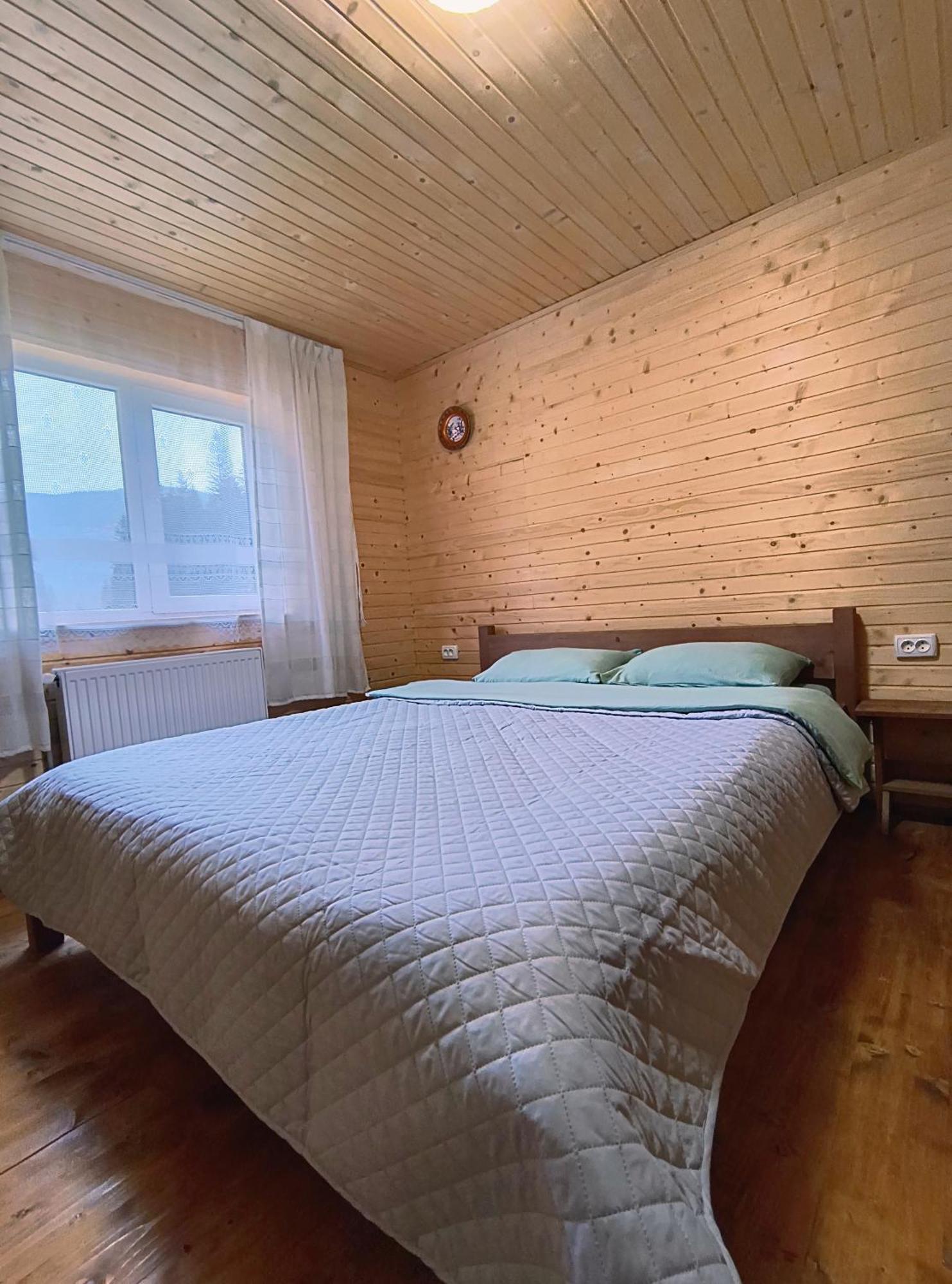 Na Hutori Hotel Tatariv Kültér fotó